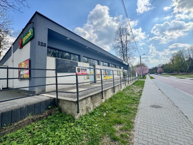 Lokal usługowy po remoncie, 217 m², duży parking