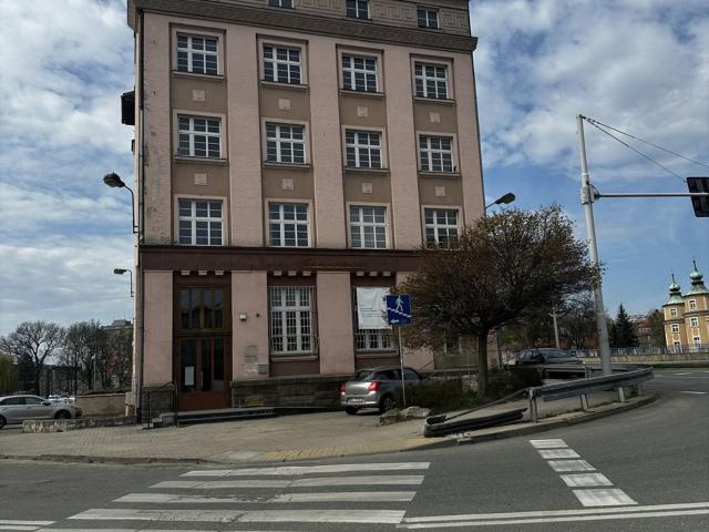 Atrakcyjny lokal użytkowy na sprzedaż w centrum Kłodzka
