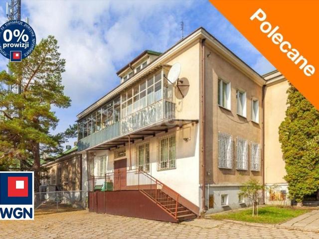 Atrakcyjny lokal użytkowy 1274 m2 w Wawrze