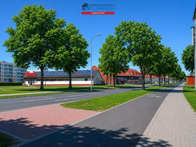 Lokal usługowy 276 m² z dużą ekspozycją i dostępem od ulicy