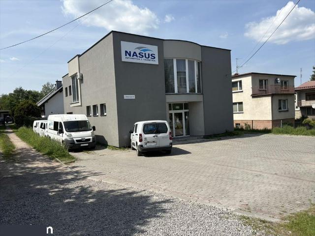Sprzedam atrakcyjny lokal usługowy 330 m² przy drodze krajowej