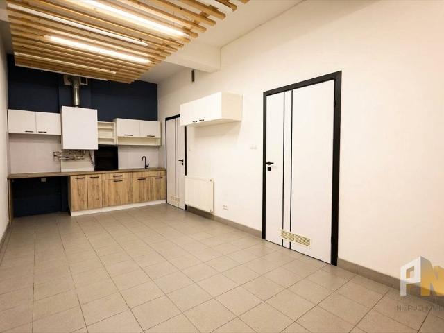 Atrakcyjny lokal usługowy 48 m² na parterze w Tarnowie