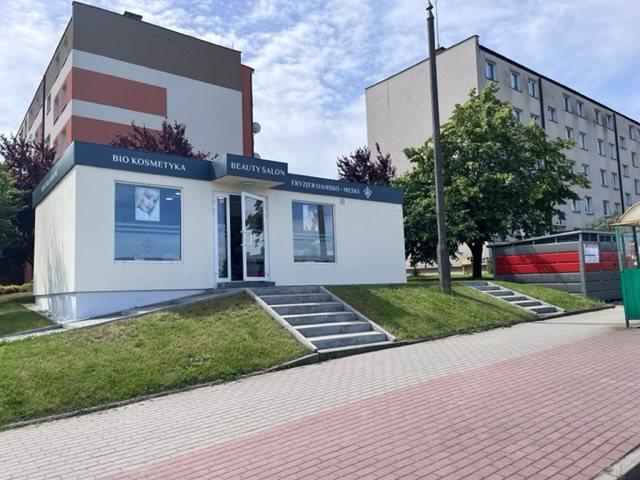 Atrakcyjny lokal usługowy 42 m2 z pełnym wyposażeniem