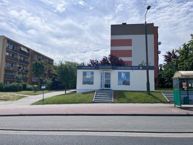 Atrakcyjny lokal usługowy 42 m2 z pełnym wyposażeniem