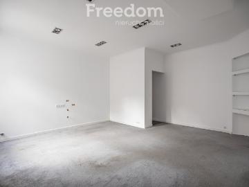 Atrakcyjny lokal 64 m² na Długiej w centrum Brzegu