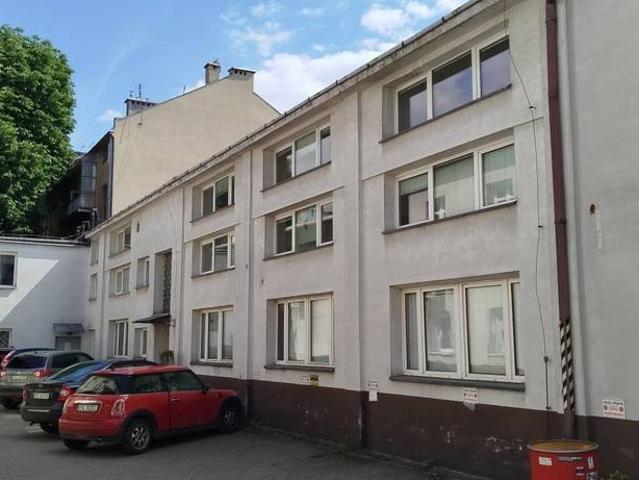 Nieruchomość biurowa 834 m² w Krakowie Podgórze