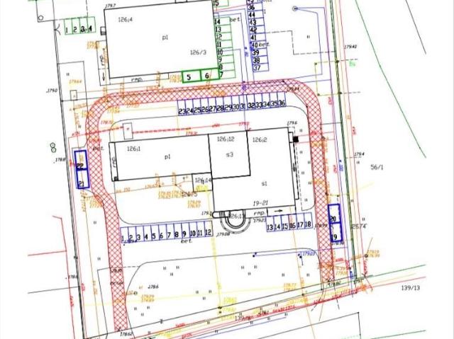 Atrakcyjna nieruchomość przemysłowa 1920 m² z dostępem do drogi