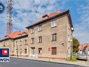 Atrakcyjna nieruchomość usługowo biurowa 4 719 m² w centrum Kędzierzyna