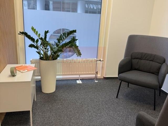 Atrakcyjne biura 748 m² z windą i klimatyzacją zapraszam