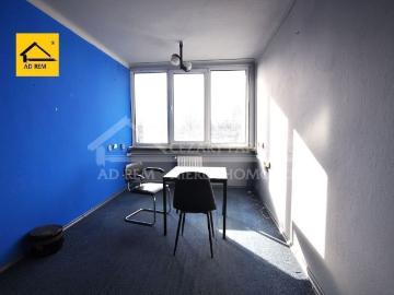 Atrakcyjne biuro 14 m² w nowoczesnym budynku z parkingiem
