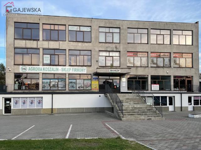 Atrakcyjne biuro 32,83 m2 w centrum Okonka!