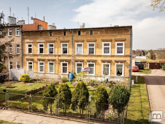 Atrakcyjne 2 pokojowe mieszkanie z ogrodem i komórką zapraszam