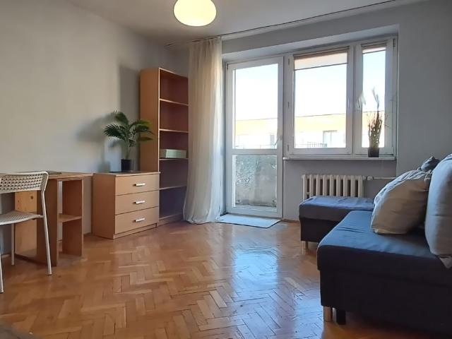 2 pokojowe mieszkanie z balkonem do remontu, Wrocław zapraszam