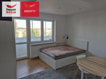 Przestronne 2 pokoje po remoncie, balkon, parking!