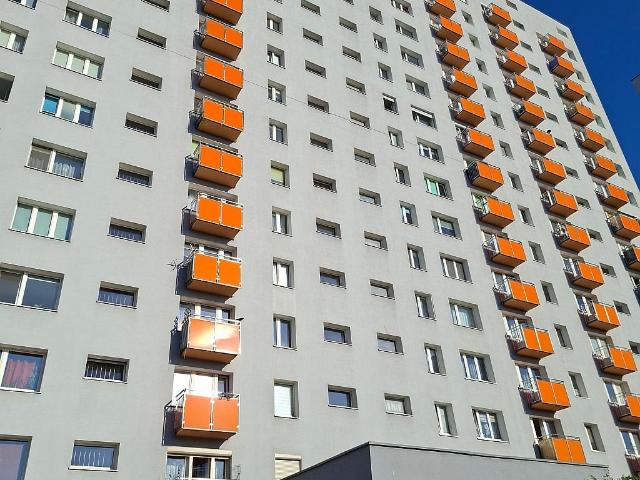 Atrakcyjne 32,1 m2 na Piątkowie z balkonem i piwnicą