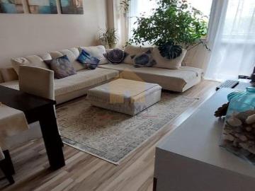 Atrakcyjne 3 pokojowe mieszkanie z biokominkiem i balkonem