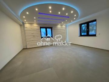 ATRAKTIVE GROßZÜGIGE 5 ZIMMER ERDGESCHOSSWOHNUNG MIT GROßER TERRASSE UND GROßEM GARTEN