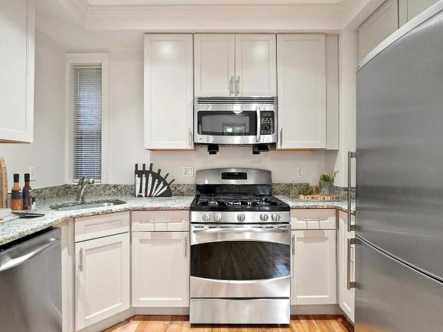 Atrio Boston Studio Apartment for Rent at 18 Haviland St, Boston, MA 02115 Fenway Kenmore Audubon Circle Longwood