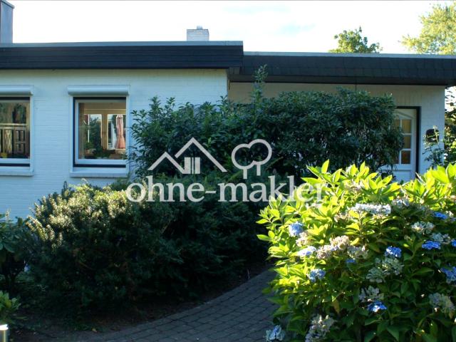 Atrium Bungalow alles auf einer Ebene in Schenefeld Dorf direkt am Klövensteen Forst