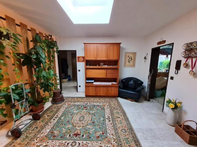 Atriumbungalow mit Garten, Garage, Sauna und Kamin von Privat