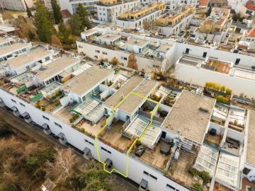 Atriumreihenhaus mit Wow Effekt – stilvoll wohnen mit 51 m² Außenfläche