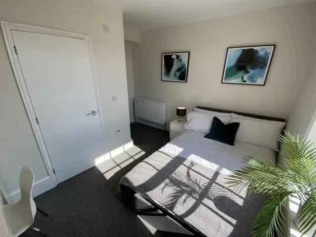 Attenborough House Student Accommodation In Nottingham | Amber