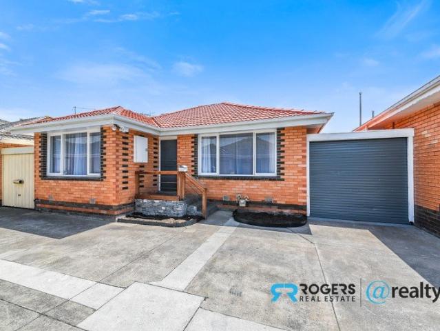 Attention all investors and first home buyers! This one's for you!