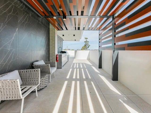 Attention, downsizers and families, don't miss out on this split level, brand new Penthouse with 3 master rooms and one room downstairs