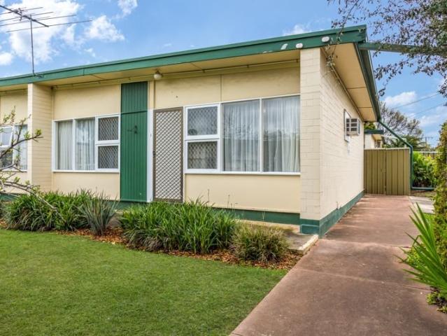 Attention Investors and/or First homeowners! Well connected location in Modbury