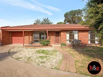 Stanhope, Campaspe, Pranjip - Garden, Parking
