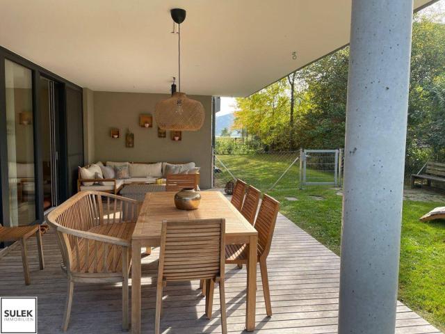 Attersee am Attersee: 2,5 Zimmer Gartenwohnung mit Pool & Golfplatznähe – 250m zum Attersee | Jahresmiete