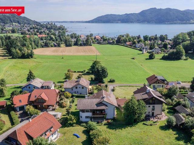 Attersee: Nähe Yachtclub großes Landhaus Berg und Atterseeblick