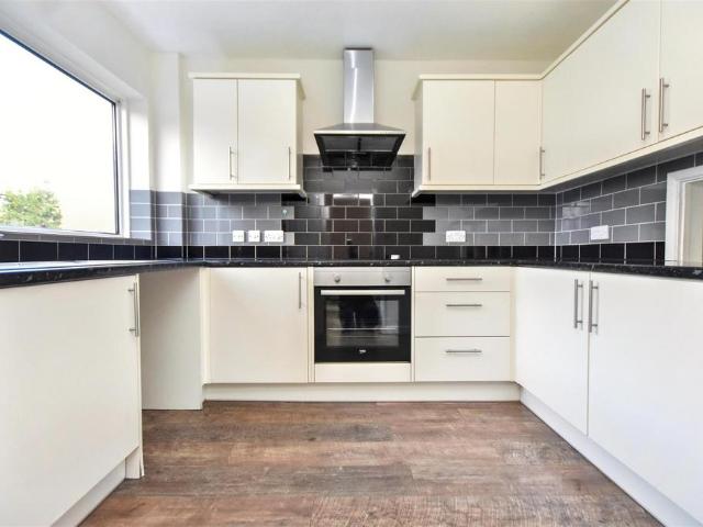 Attfield Walk 3 bed end of terrace house to rent £1,350 pcm £312 pw
