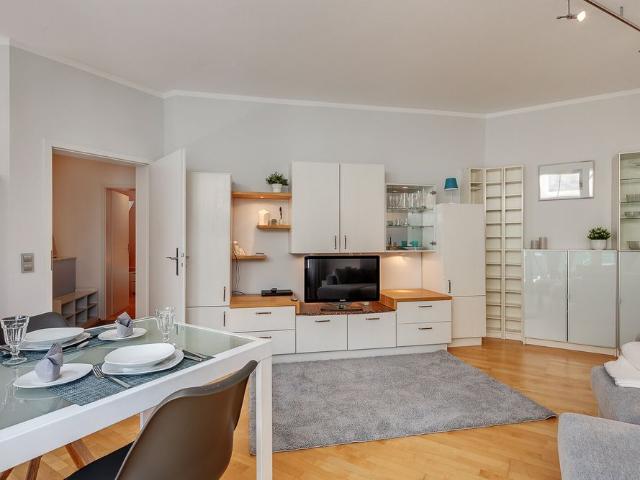 Attic apartment for rent in Maxvorstadt