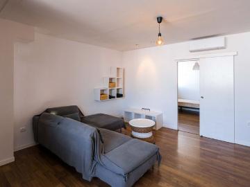 Attic duplex for rent in Ruzafa area