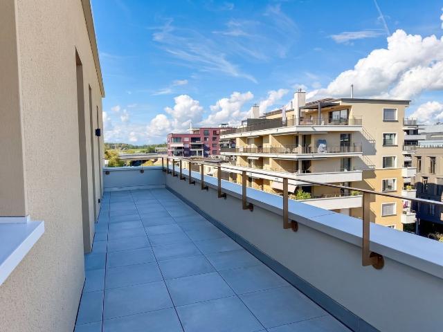 Attic flat with 3.5 rooms for rent in Cham 84 m² | dreamo. Ch