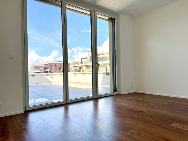 Attic flat with 3.5 rooms for rent in Cham 84 m² | dreamo. Ch