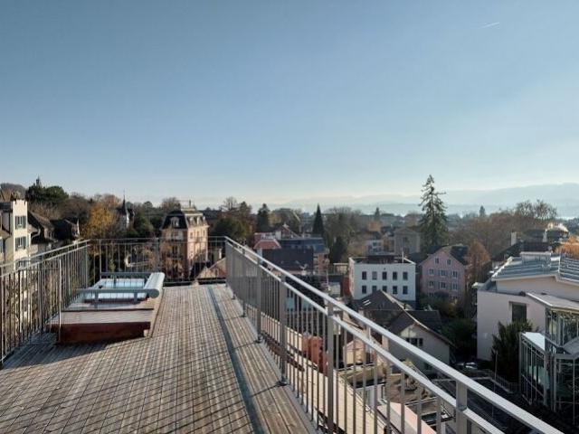Attic flat with 3.5 rooms for rent in Zürich 103 m² | dreamo. Ch
