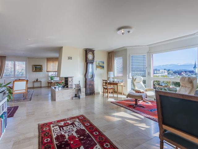 Attic flat with 7 rooms on sale in Villars sur Glâne 202 m² | dreamo. Ch