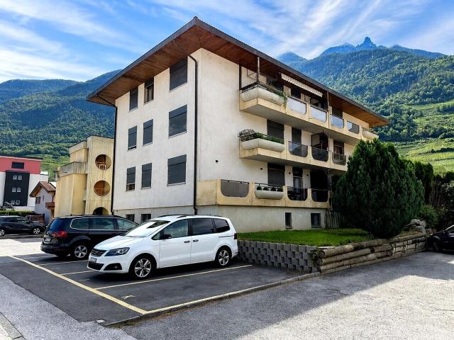 Attic flat with 4.5 rooms on sale in Saxon 97 m² | dreamo. Ch