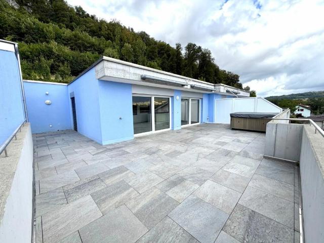 Attic flat with 4.5 rooms on sale in Wöschnau 121 m² | dreamo. Ch