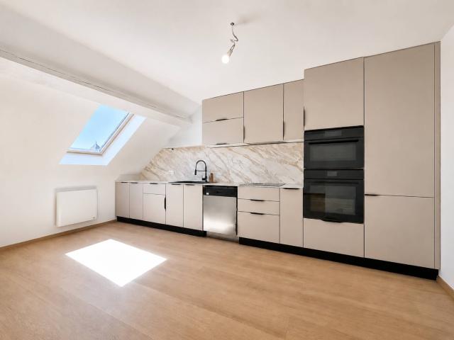Attic flat with 5.5 rooms on sale in Cheseaux sur Lausanne 153 m² | dreamo. Ch