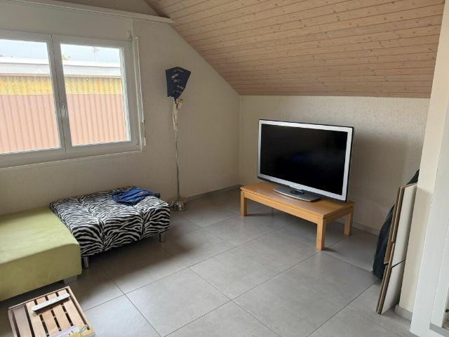 Attic flat with 5.5 rooms on sale in Hagneck 139 m² | dreamo. Ch