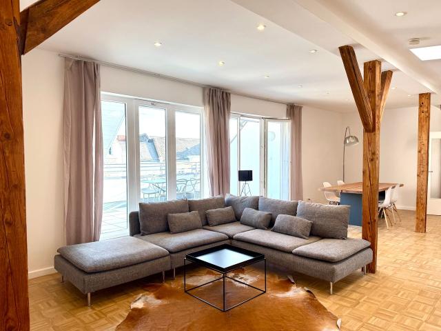 Attic Flat 3 bedroom, balcony 5 mins to KaDeWe, Berlin Amsterdam Apartments for Rent