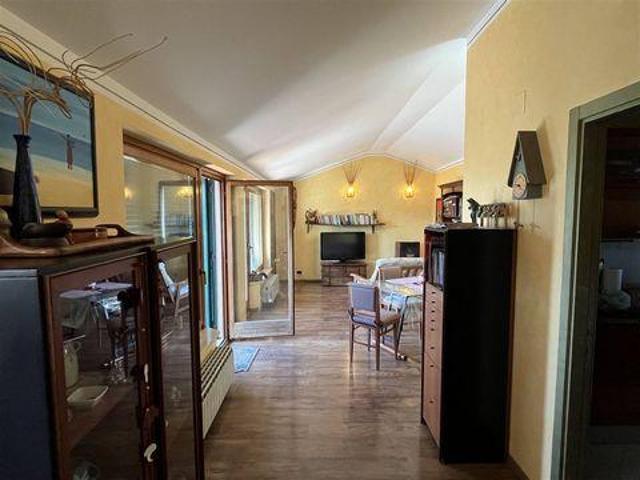 Attico 3 camere da letto, Citta' della Pieve Umbria DS96331797