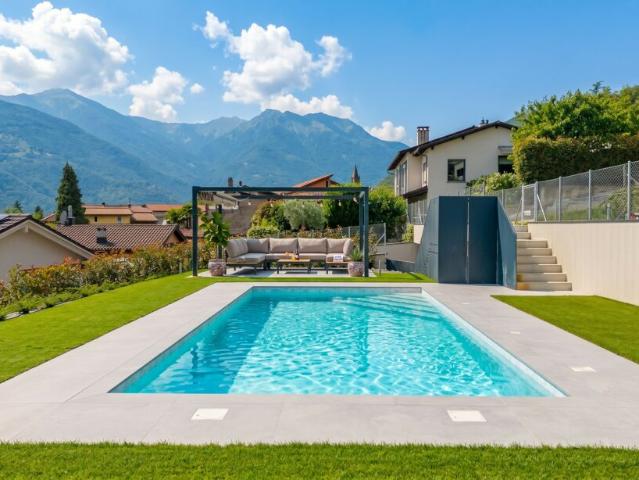 ATTICO 4.5 LOCALI + STANZE EXTRA E PISCINA A PONTE CAPRIASCA