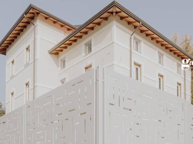 Attico con box doppio a Merate
