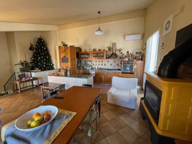 Attico con terrazzo in contrada cava gucciardo pirato 1 bis, Modica