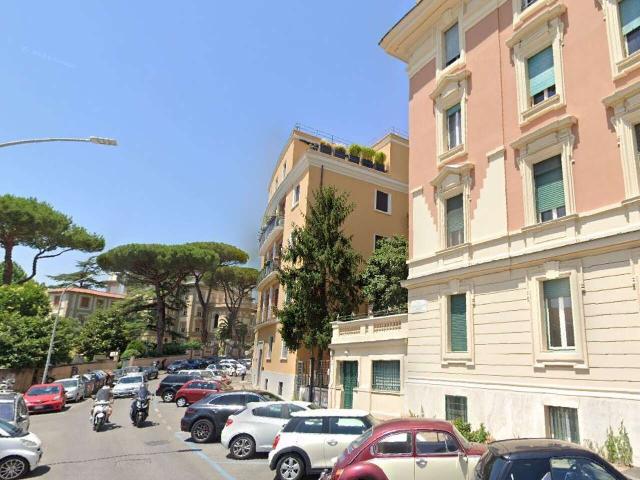 Attico con terrazzo in via gian giacomo porro, Roma