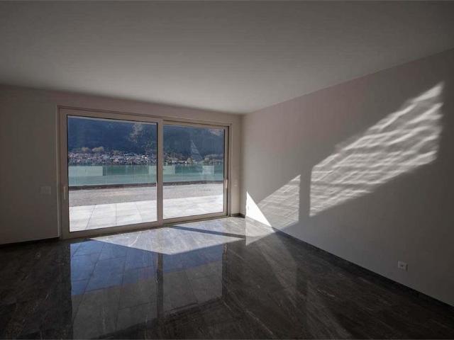 Attico con vista lago 602